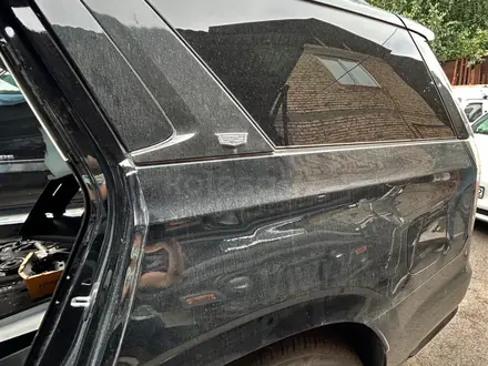 Заднее крыло на Cadillac Escalade за 1 500 000 тг. в Алматы – фото 2