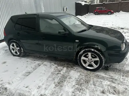 Volkswagen Golf 2002 года за 2 700 000 тг. в Астана – фото 2