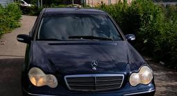 Mercedes-Benz C 320 2000 годаүшін3 600 000 тг. в Алматы – фото 2