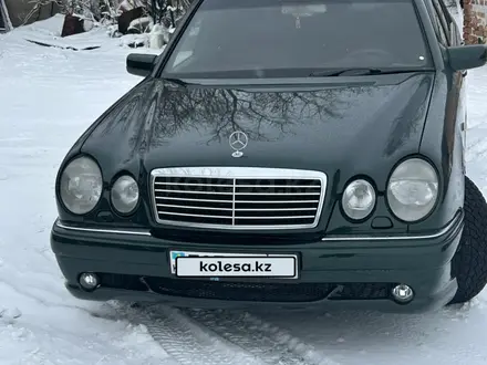 Mercedes-Benz E 280 1996 года за 2 800 000 тг. в Топар – фото 2