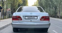 Mercedes-Benz E 230 1997 года за 2 100 000 тг. в Астана – фото 3