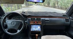 Mercedes-Benz E 230 1997 года за 2 100 000 тг. в Астана – фото 5