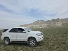 Toyota Fortuner, 2009