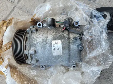 Компрессор кондиционера honda accord 8 за 75 000 тг. в Астана