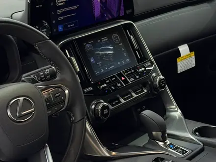 Lexus LX 700h VIP 2026 года за 105 000 000 тг. в Алматы – фото 24