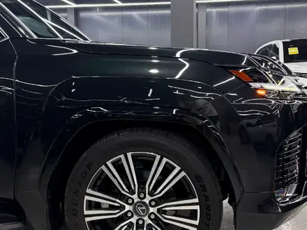 Lexus LX 700h VIP 2026 года за 105 000 000 тг. в Алматы – фото 14