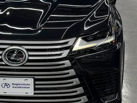 Lexus LX 700h VIP 2026 года за 105 000 000 тг. в Алматы – фото 4