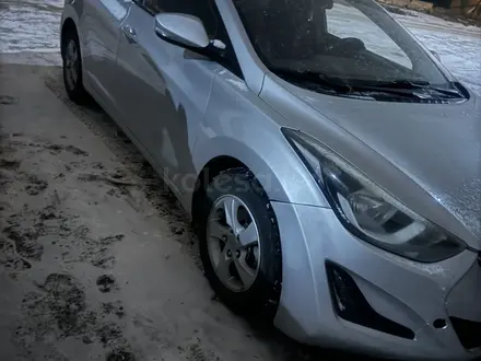 Hyundai Elantra 2014 года за 5 500 000 тг. в Актобе – фото 2