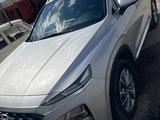 Hyundai Santa Fe 2020 года за 15 700 000 тг. в Караганда