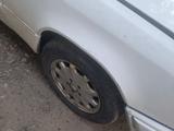 Mercedes-Benz E 230 1991 года за 1 000 000 тг. в Усть-Каменогорск – фото 3