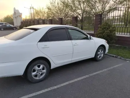 Toyota Camry 2003 года за 3 800 000 тг. в Астана – фото 2