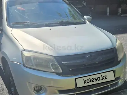 ВАЗ (Lada) Granta 2190 2013 года за 2 200 000 тг. в Экибастуз – фото 2