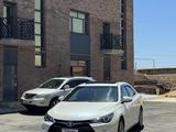 Toyota Camry 2015 года за 7 500 000 тг. в Жанаозен – фото 2
