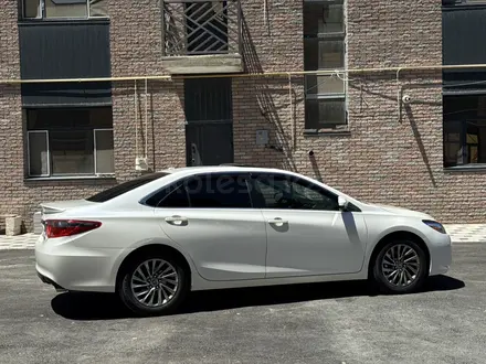 Toyota Camry 2015 года за 7 500 000 тг. в Жанаозен – фото 3