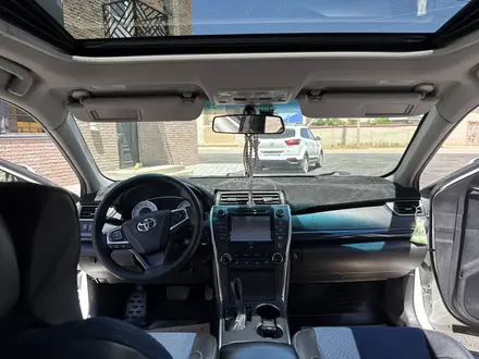 Toyota Camry 2015 года за 7 500 000 тг. в Жанаозен – фото 7