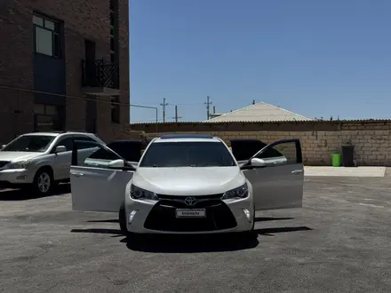 Toyota Camry 2015 года за 7 500 000 тг. в Жанаозен – фото 12