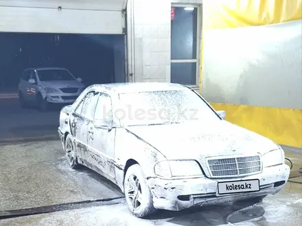 Mercedes-Benz C 180 1997 года за 2 000 000 тг. в Кокшетау – фото 9