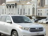 Toyota Highlander 2012 года за 8 900 000 тг. в Караганда