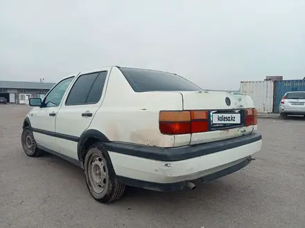 Volkswagen Vento 1994 года за 850 000 тг. в Алматы – фото 3