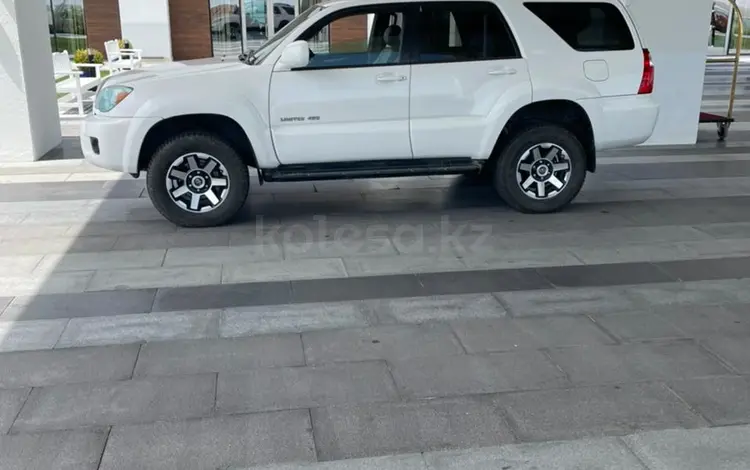 Toyota 4Runner 2006 годаfor12 300 000 тг. в Жанаозен