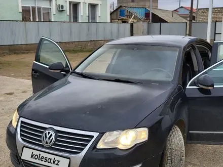 Volkswagen Passat 2007 года за 2 200 000 тг. в Атырау – фото 4