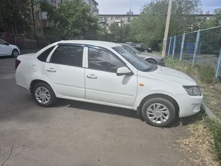 ВАЗ (Lada) Granta 2190 2013 года за 2 000 000 тг. в Семей – фото 2