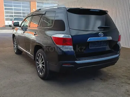 Toyota Highlander 2011 года за 7 960 050 тг. в Актобе – фото 6