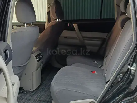 Toyota Highlander 2011 года за 7 960 050 тг. в Актобе – фото 9