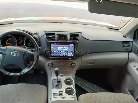 Toyota Highlander 2011 года за 7 960 050 тг. в Актобе – фото 7