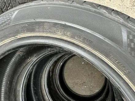 225/55/17 Bridgestone. Отличный комплект шин за 75 000 тг. в Алматы – фото 8