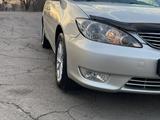 Toyota Camry 2005 года за 5 850 000 тг. в Алматы – фото 2