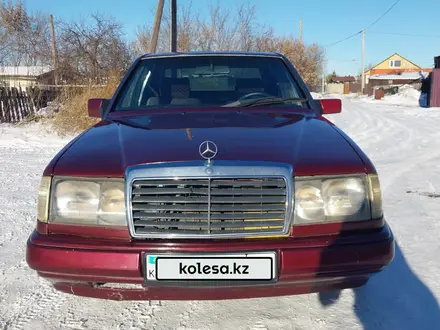 Mercedes-Benz E 200 1989 года за 900 000 тг. в Астана – фото 8