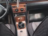 Mercedes-Benz E 200 1991 годаfor1 250 000 тг. в Астана