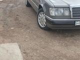 Mercedes-Benz E 200 1991 годаfor1 250 000 тг. в Астана – фото 3