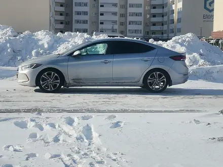 Hyundai Elantra 2018 года за 7 500 000 тг. в Астана – фото 3