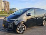 Hyundai Staria 2022 года за 18 500 000 тг. в Астана – фото 2