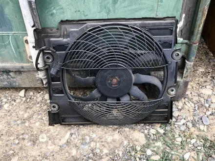 Вентилятор кондиционера на бмв е39 за 55 000 тг. в Шымкент – фото 2