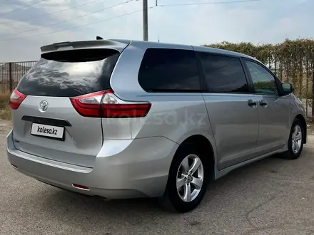 Toyota Sienna 2019 года за 16 000 000 тг. в Актау – фото 4