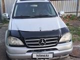 Mercedes-Benz ML 320 1999 годаүшін3 200 000 тг. в Усть-Каменогорск – фото 2
