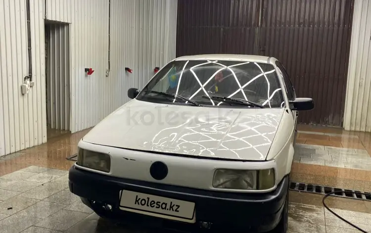 Volkswagen Passat 1991 годаfor850 000 тг. в Сатпаев