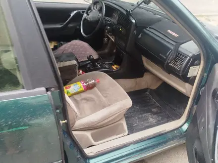 Volkswagen Passat 1996 года за 600 000 тг. в Алматы – фото 4