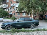 BMW 520 1993 года за 1 200 000 тг. в Семей – фото 2