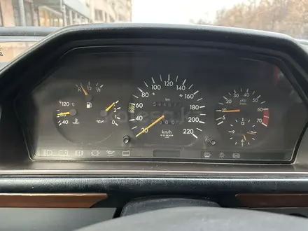 Mercedes-Benz E 230 1991 года за 1 650 000 тг. в Алматы – фото 17