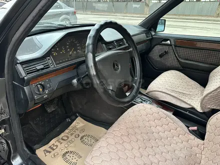 Mercedes-Benz E 230 1991 года за 1 650 000 тг. в Алматы – фото 6