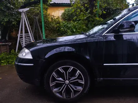 Volkswagen Passat 2004 года за 2 200 000 тг. в Алматы – фото 7