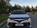 Toyota Camry 2018 годаүшін15 800 000 тг. в Алматы – фото 2