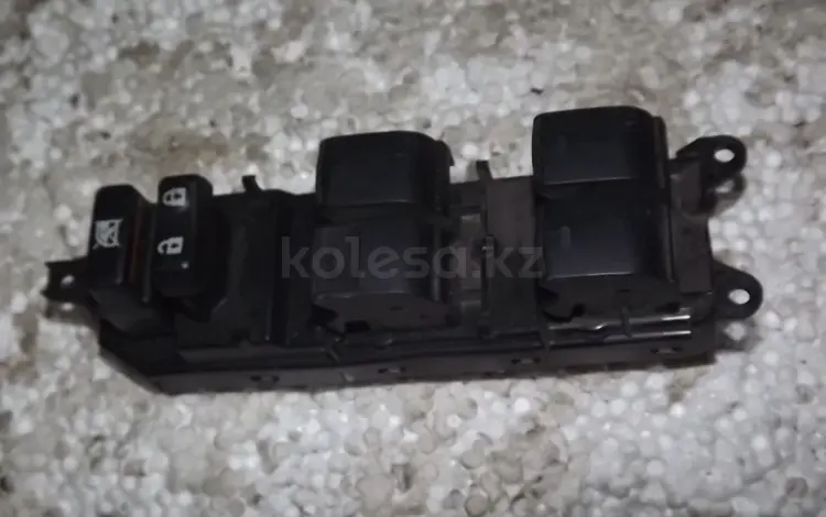 ПУЛЬТ УПРАВЛЕНИЯ СТЕКЛОПОДЪЕМНИКОМ ДВЕРИ за 20 000 тг. в Алматы