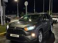 Toyota RAV4 2020 года за 13 000 000 тг. в Актобе