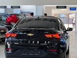Chevrolet Onix 2023 года за 8 990 000 тг. в Шымкент – фото 3