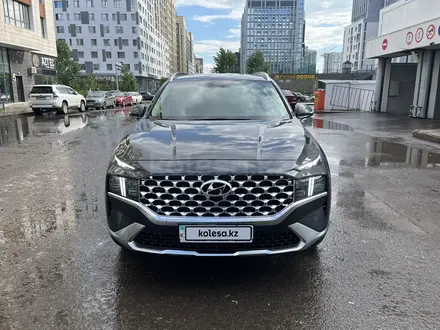 Hyundai Santa Fe 2022 года за 17 500 000 тг. в Астана – фото 2